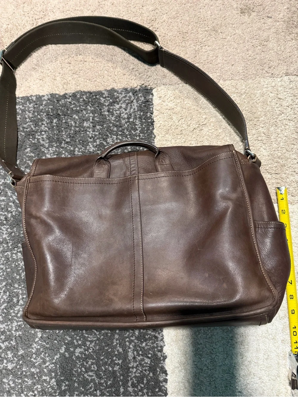 Brown Leather Messenger Bag for Men - Classic Crossbody Carry